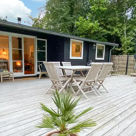 Pet Friendly In Сasa de vacaciones Frederiksværk
